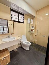Blk 220C Linear Green @ Bedok (Bedok), HDB 5 Rooms #585115751